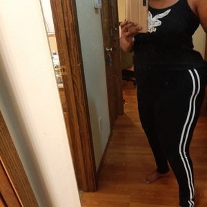 SIZE 1X LEGGINGS & playboy Shirt